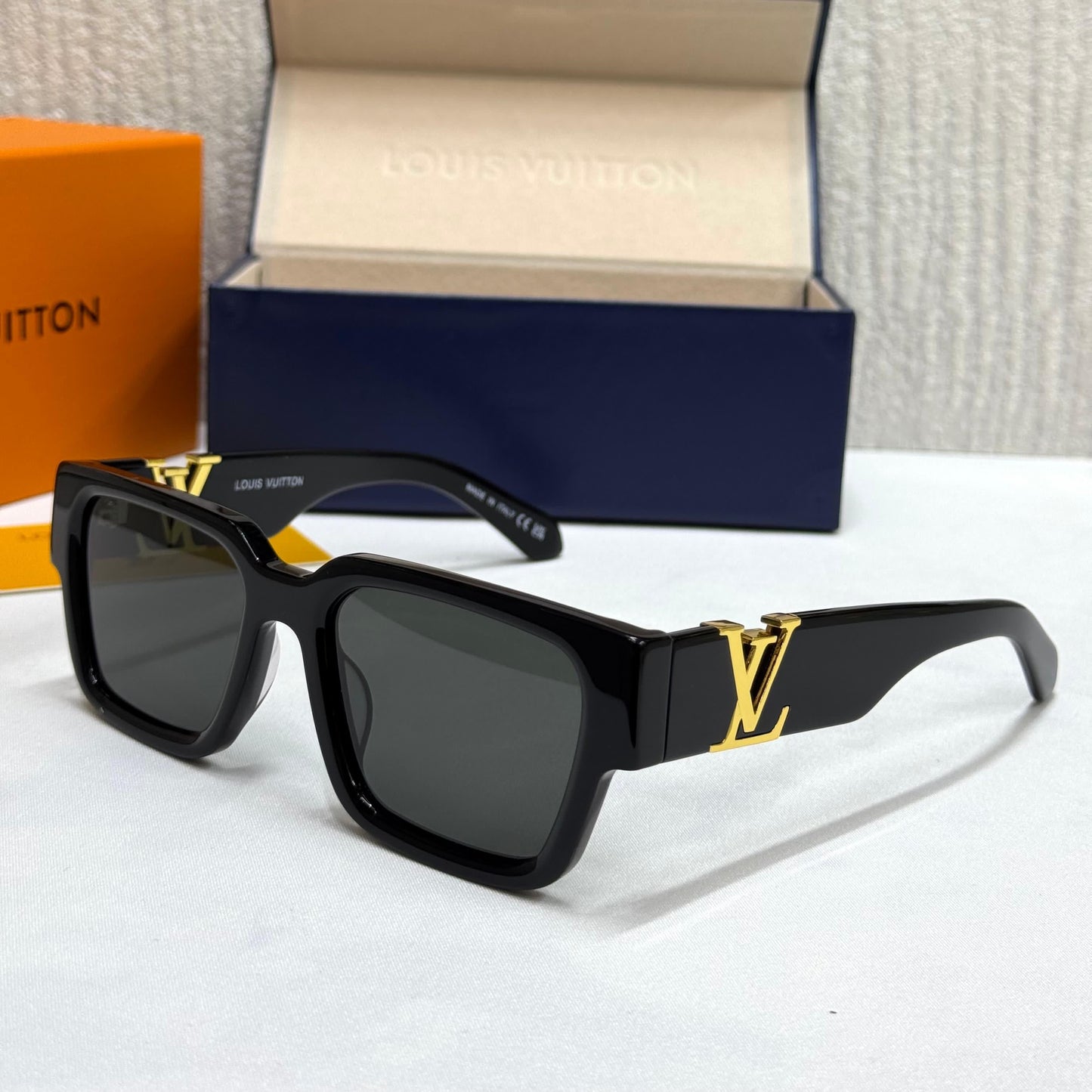 Louis Vuitton Style #10 Sunglasses