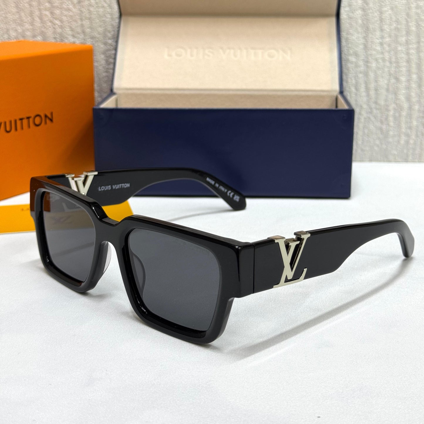 Louis Vuitton Style #10 Sunglasses