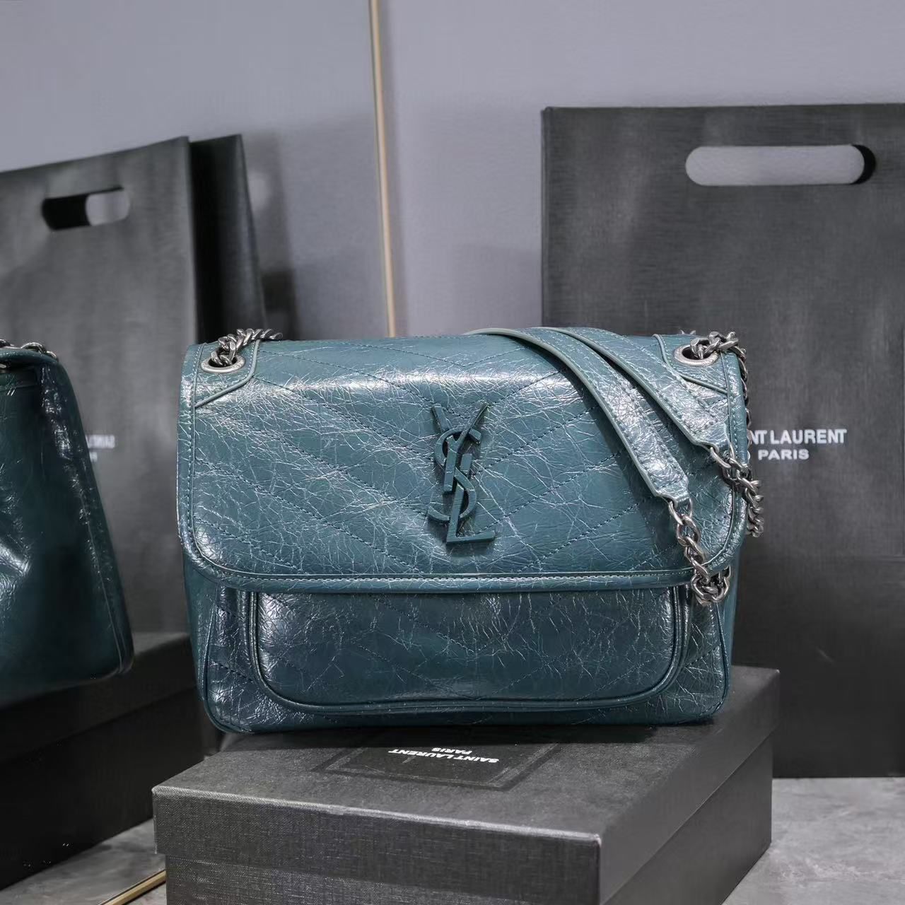 Saint Laurent Women's Niki Medium Shoulder Bag